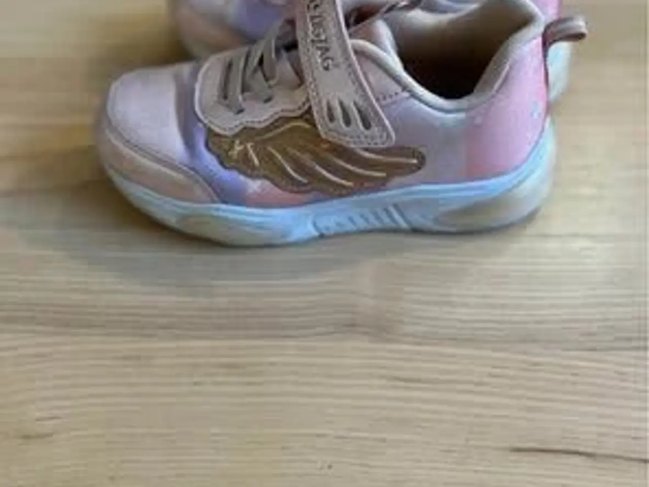 Billede 2 - Sneakers med lys str 30