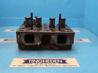 Case BD336 Cylinderhoved AC148939