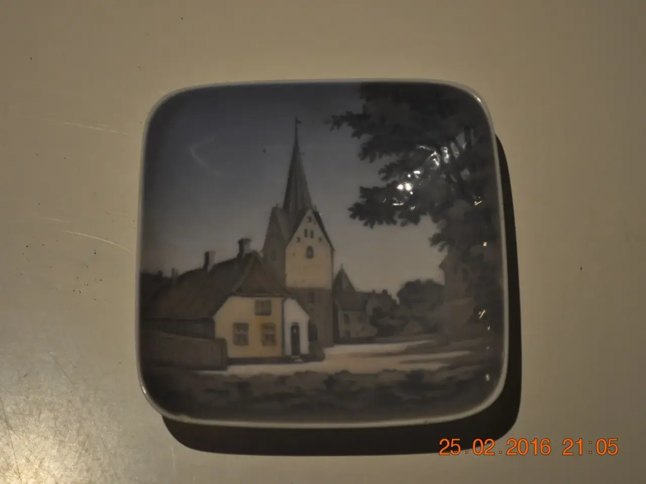 Billede 1 - Varde Kirke. Royal Copenhagen