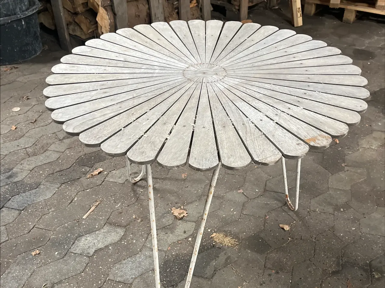 Billede 2 - Havebord naturist