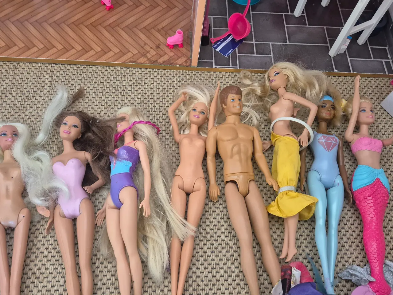 Billede 5 - Kidkraft Barbiehus med udstyr helikopter bil barbi