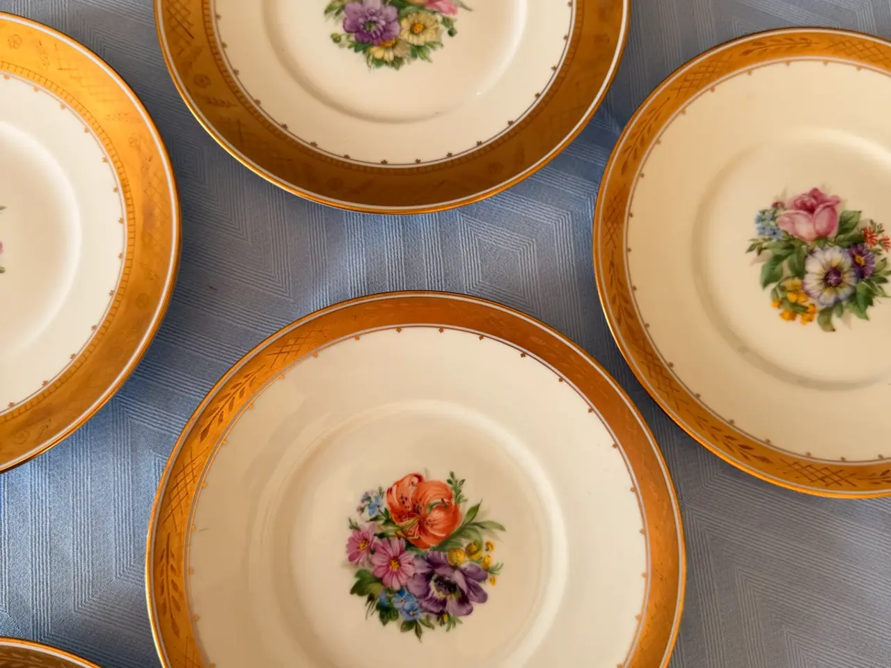 Billede 6 - Royal Copenhagen guldkurv med blomster