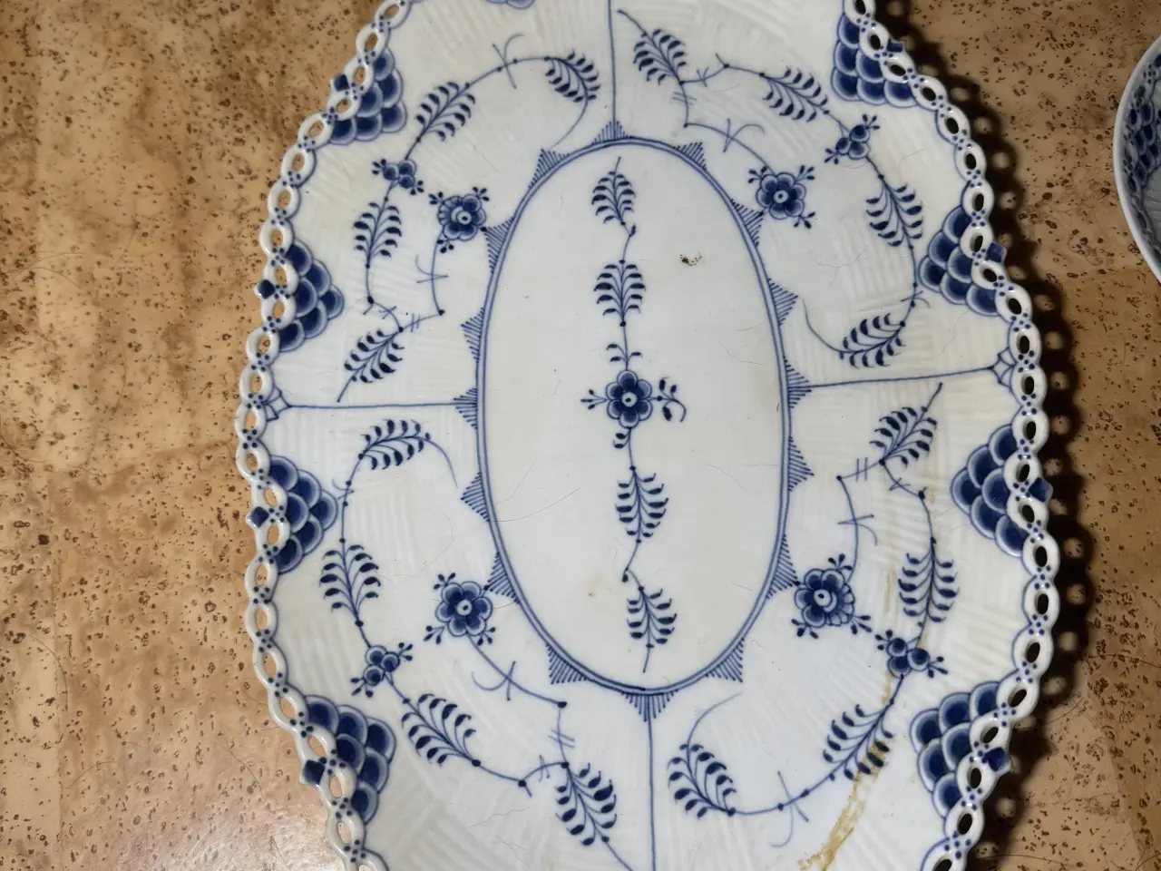 Billede 2 - Mussemalet porcelæn sælges