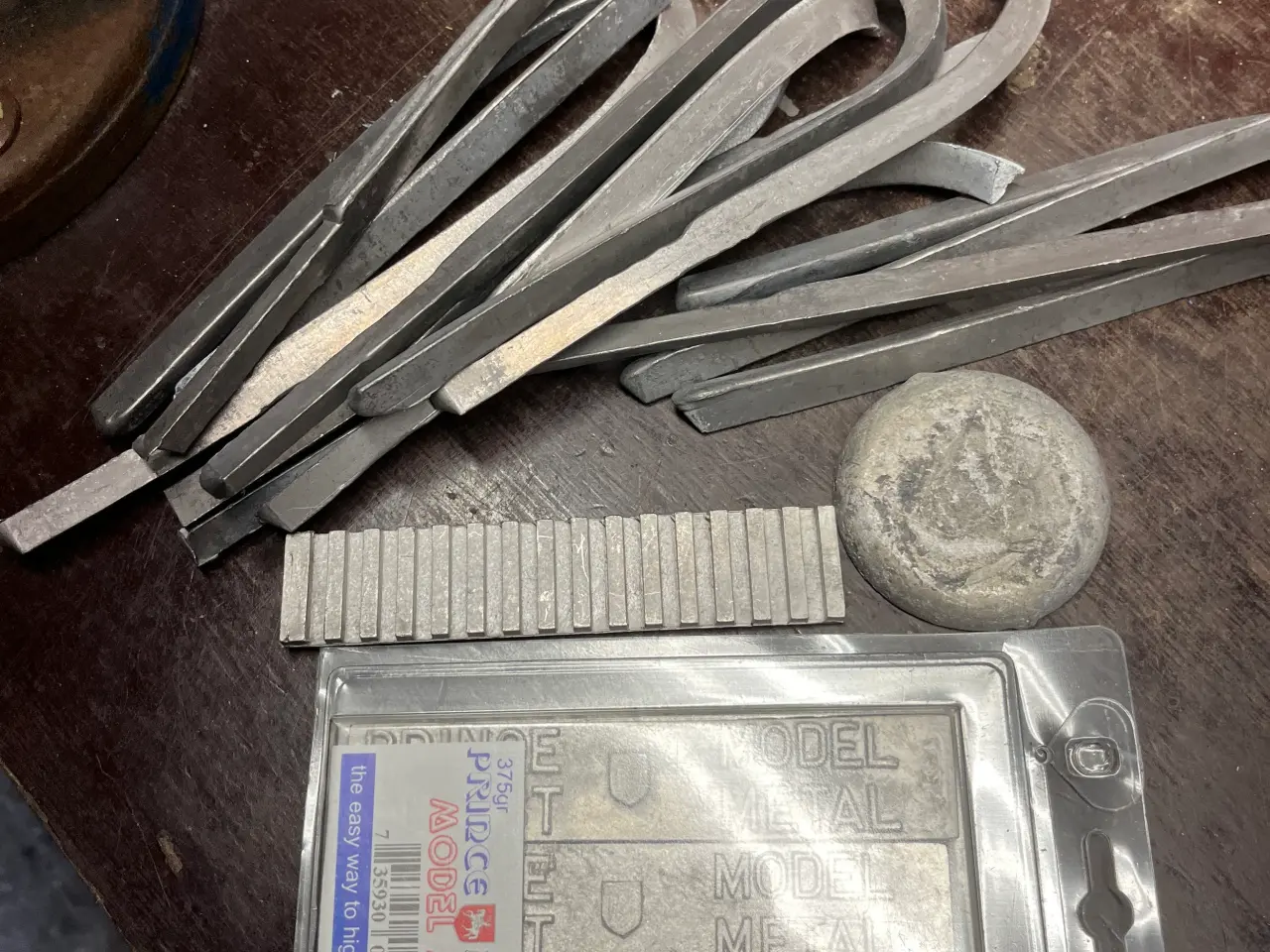 Billede 3 - Model Metal Tin 225kr