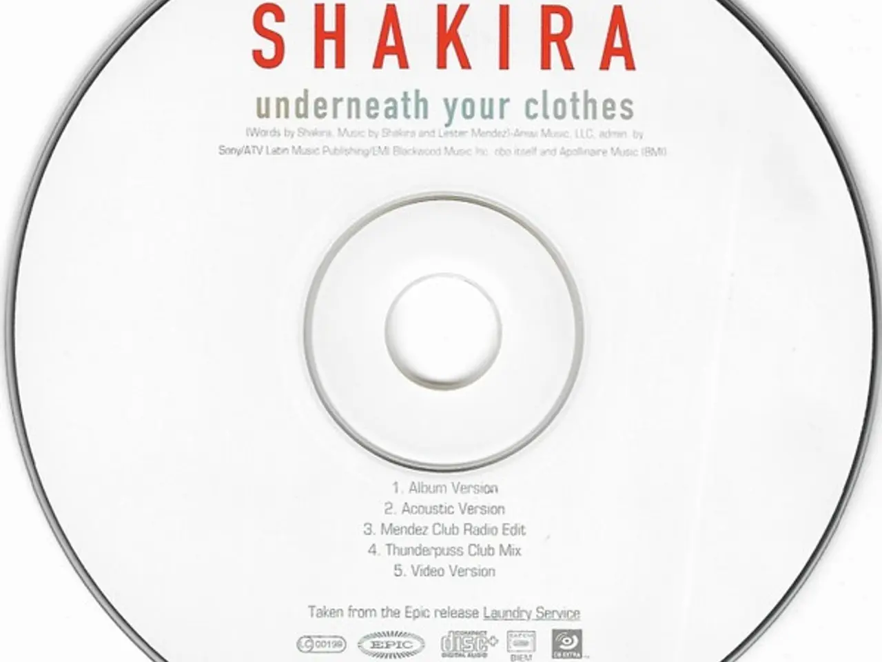 Billede 3 - Shakira – Underneath Your Clothes – CD