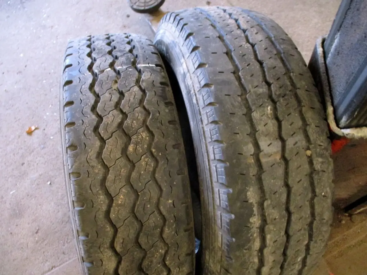 Billede 3 - 15", 16", 17", 18" varevognsdæk sommer og vinter