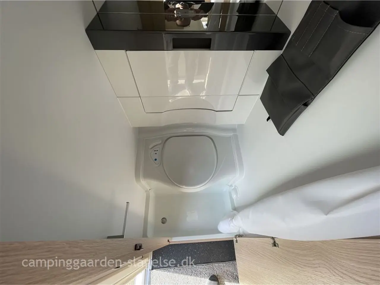 Billede 11 - 2024 - Adria Aviva 400 PS KOMMISSIONSVOGN