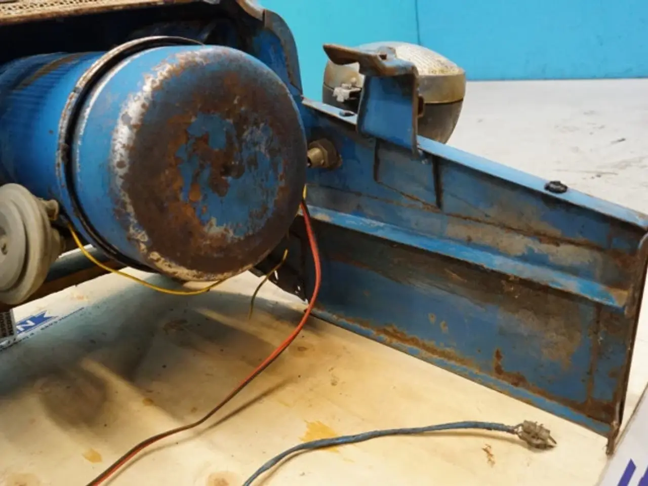 Billede 14 - Ford 4000 Fronthjelm C5NN8N202AH
