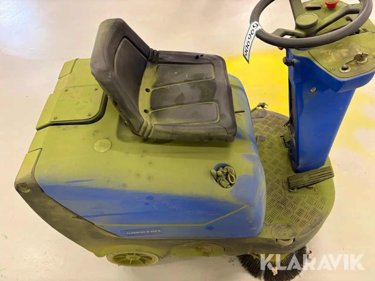 Billede 8 - Fejemaskine Nilfisk Floortec R 360B