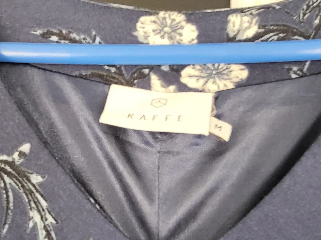 Billede 3 - Flot taljeret kjole