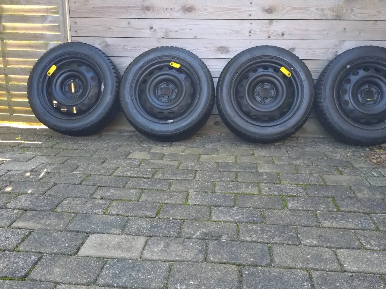 Billede 1 - Velholdte vinterdæk