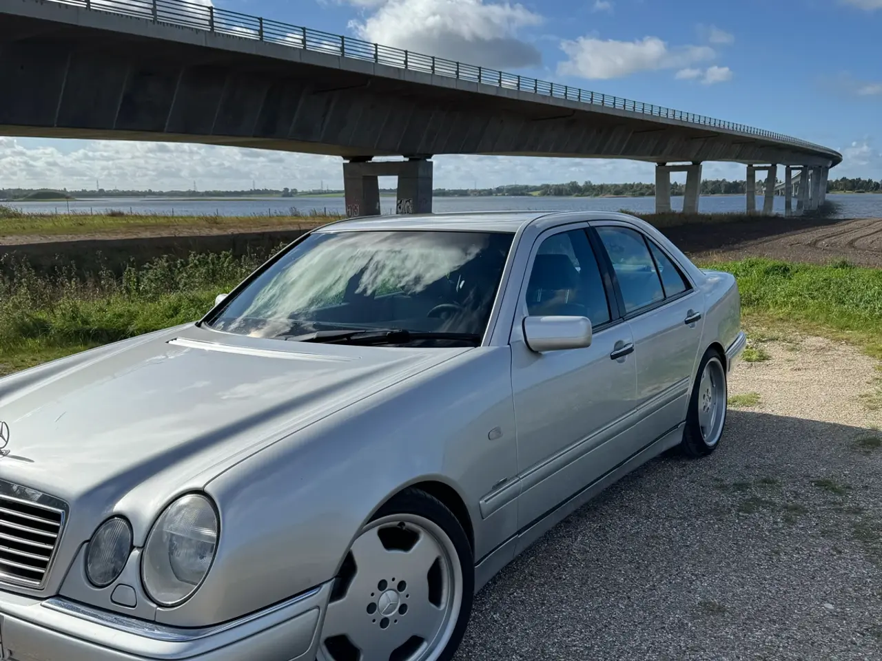 Billede 2 - Mercedes w210 E280avantgarde aut.
