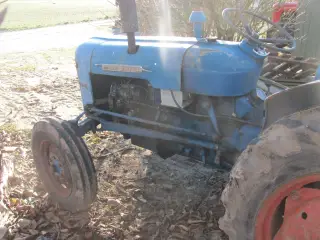 Fordson Dexta