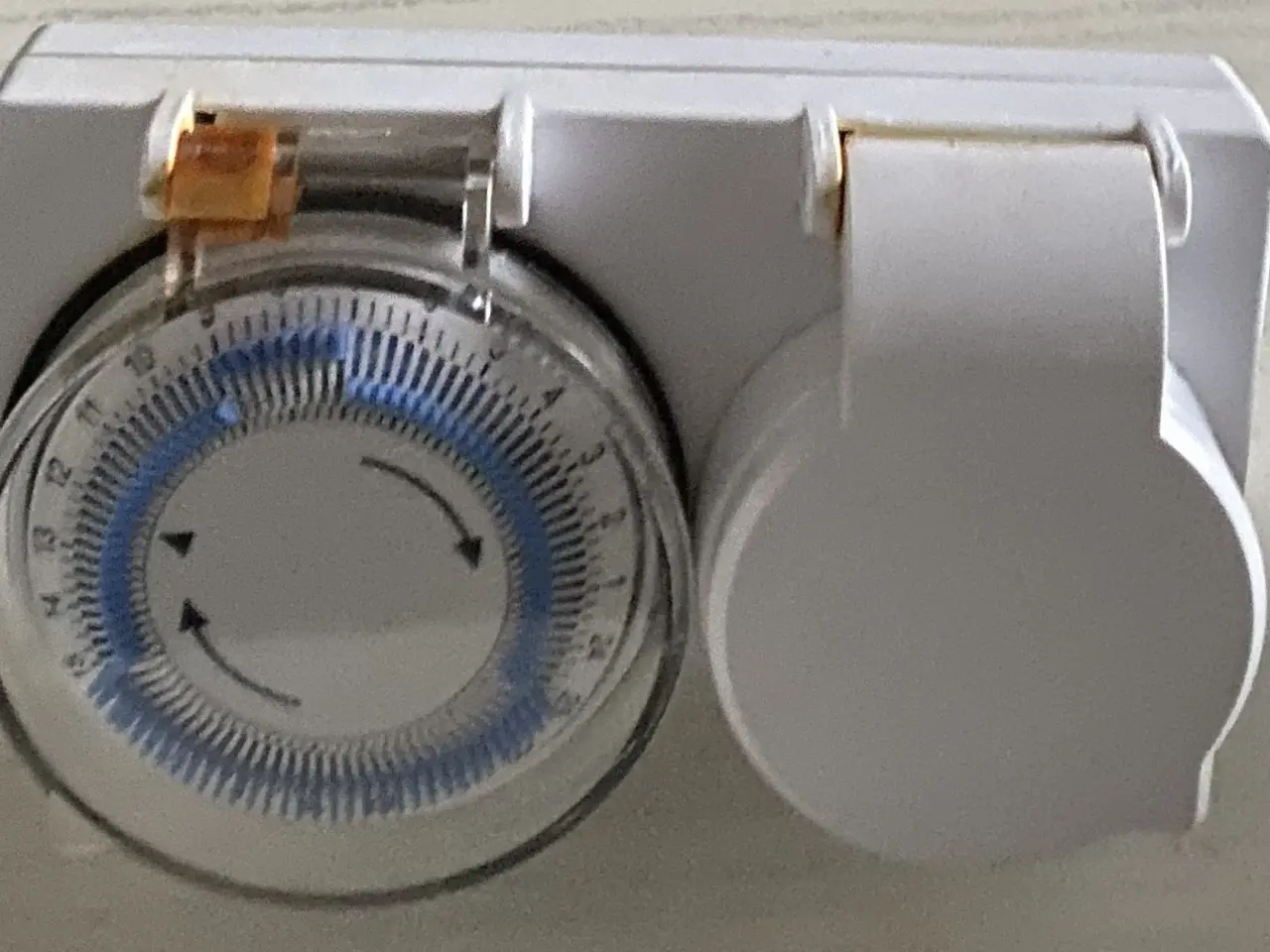 Billede 1 - Timer, Tænd og sluk ur BND-50/D70
