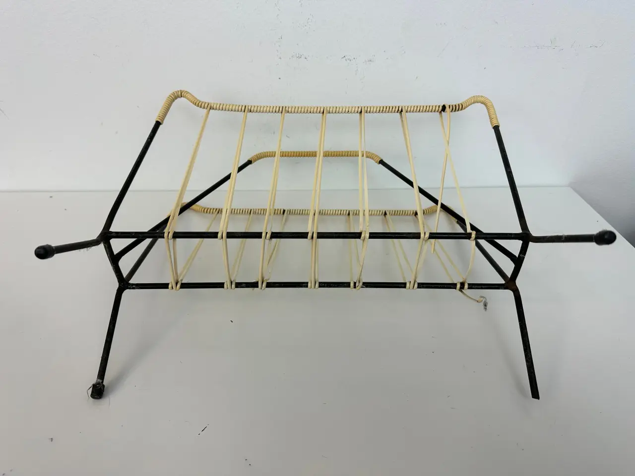 Billede 8 - Retro avisholder / Magasinholder