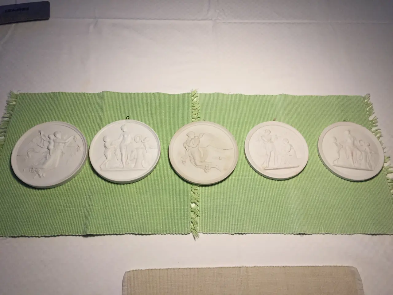 Billede 2 - Thorvaldsen platter / porcelænsrelieffer, 5 stk.