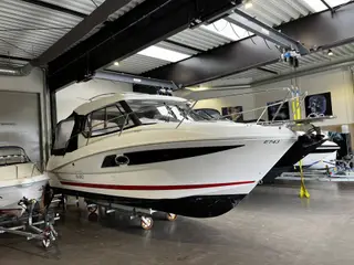 Beneteau Antares 8.80 m/ 250hk Mercury
