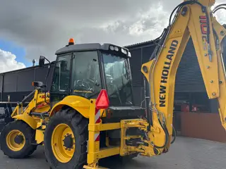 New Holland B 110 C