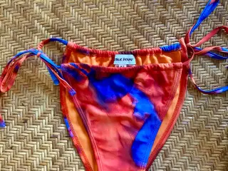 Public desire bikini underdel 40