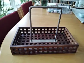 Teakbakke med stål håndtag fra triptrap