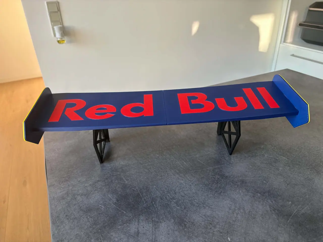 Billede 3 - Red Bull Racing spoiler væghylde