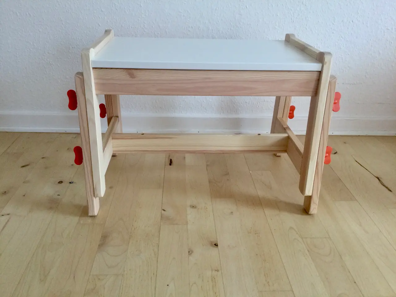 Billede 1 - Sidebord / sengebord / sofabord / børnebord