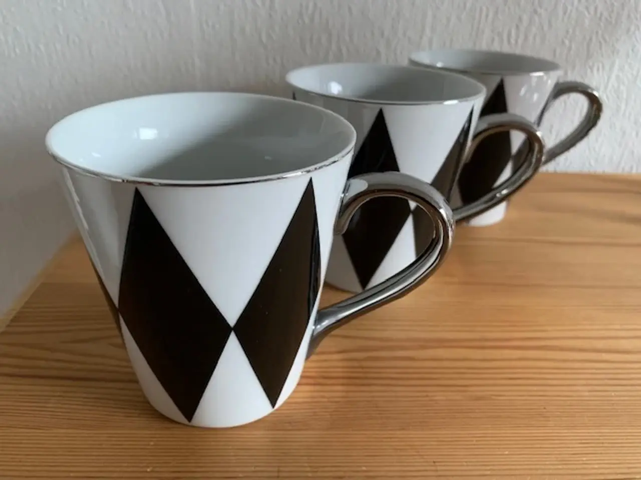 Billede 2 - Krus ubrugte og i fin stand - samlet pris 10 kr.
