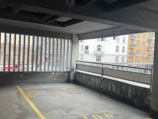 Udlejning af p-plads på Falkoner Alle