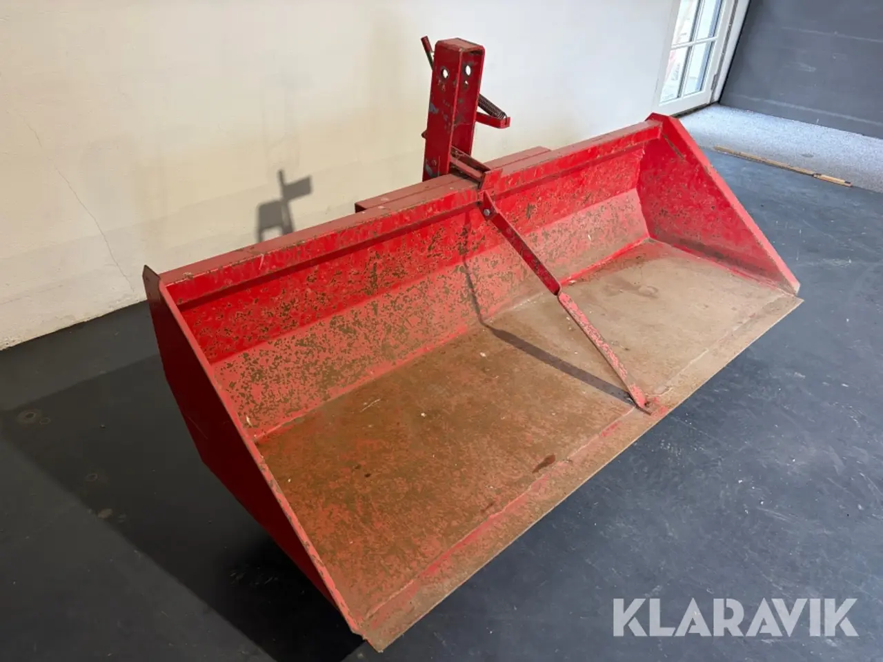 Billede 2 - Bagtipskovl - 2 meter
