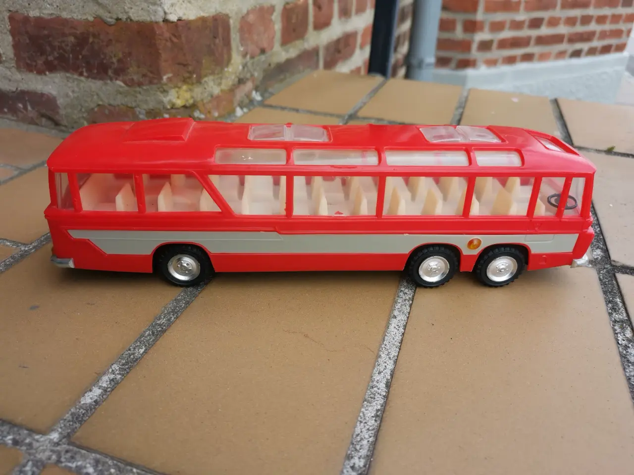 Billede 1 - Gammel retro Legetøjsbus ca. 27-28cm