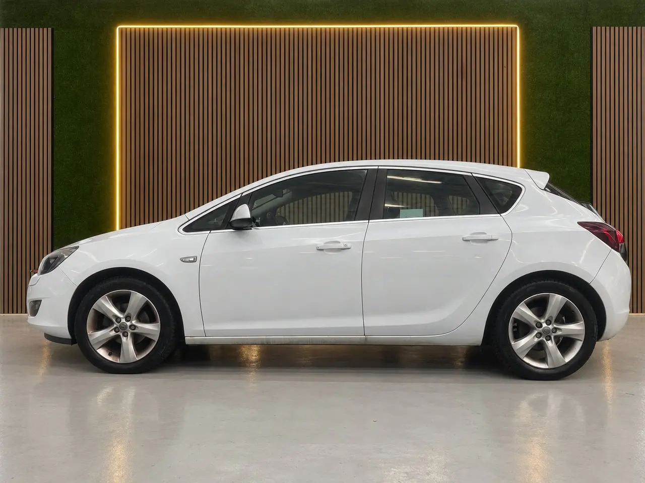 Billede 9 - Opel Astra 1,3 CDTI DPF Enjoy 95HK 5d