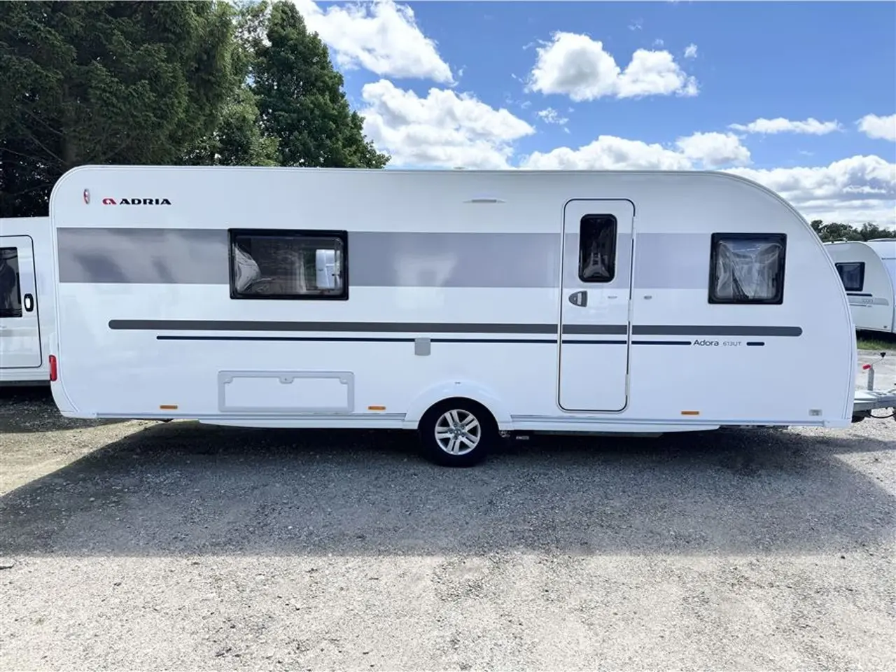 Billede 1 - 2020 - Adria Adora 613 UT Queensbed-Endebad-Gulvtemp.-Mover