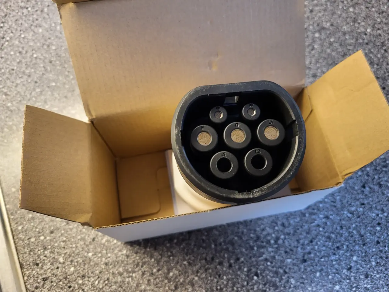 Billede 3 - V2L 230V/16A Adapter til BYD og Kia