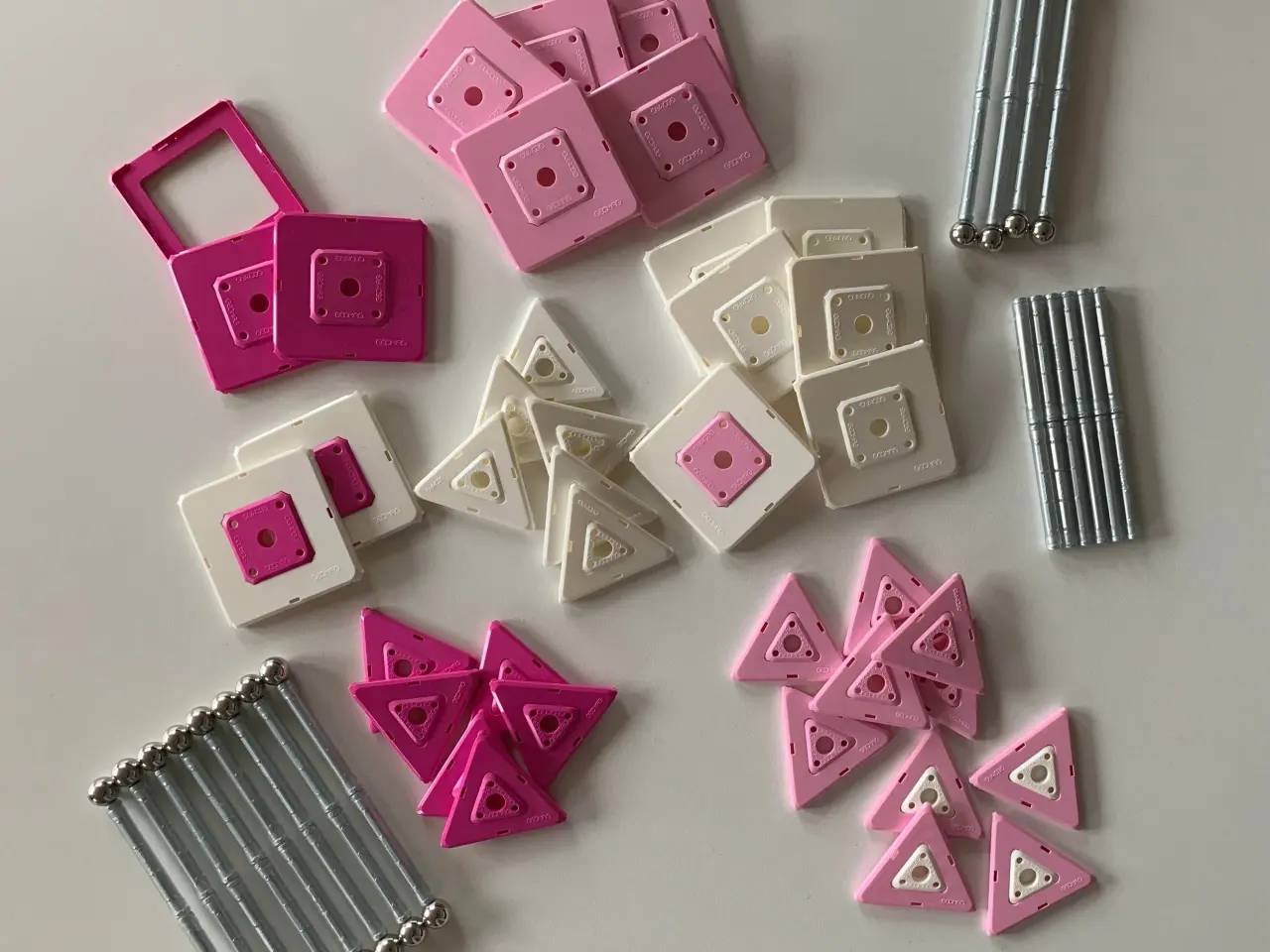 Billede 1 - Geomag, pink - 118 dele
