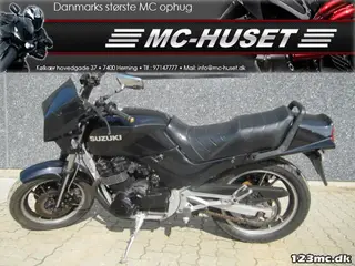 Suzuki GSX750