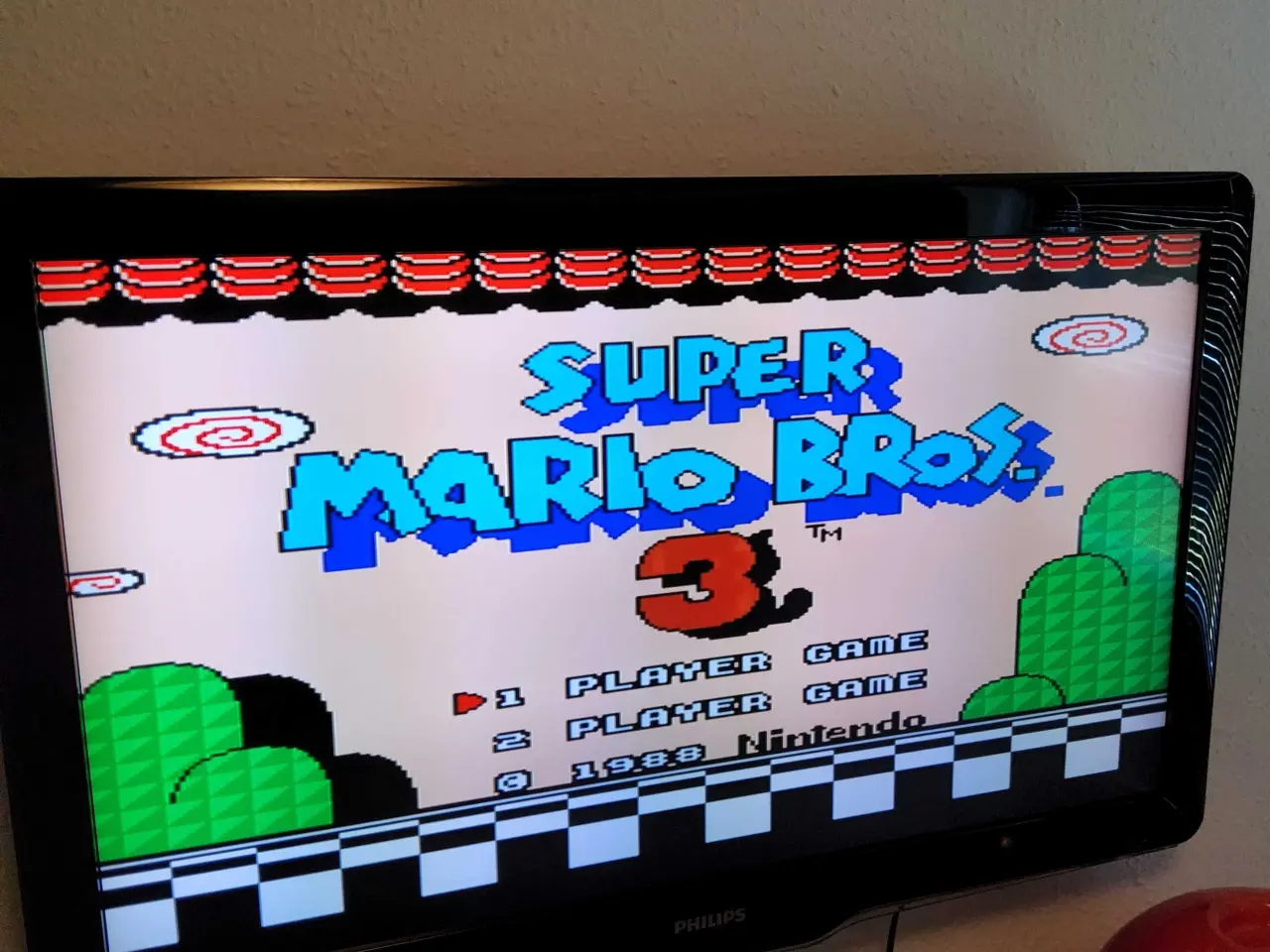 Billede 1 - Tv og controllers med flere 1000 spil