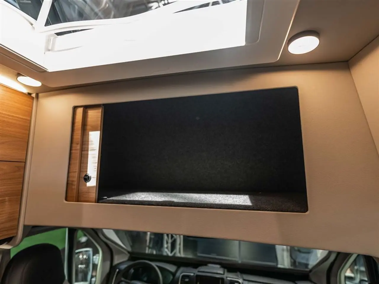 Billede 10 - 2026 - FURGOK X-LOUNGE 640+ LUKSUS VAN