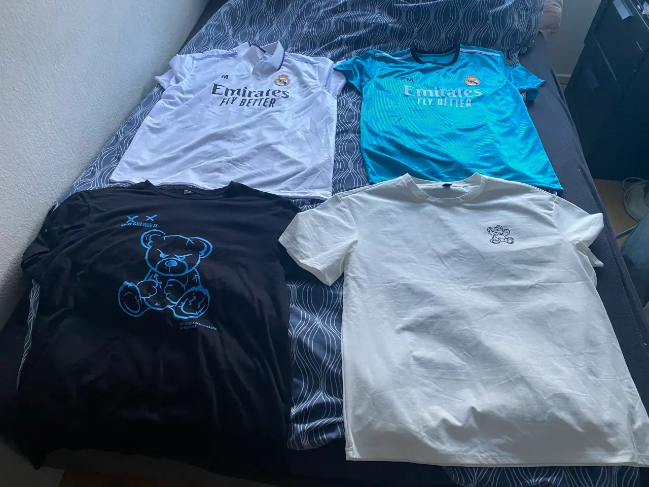 Billede 2 - 4 stk t-shirt
