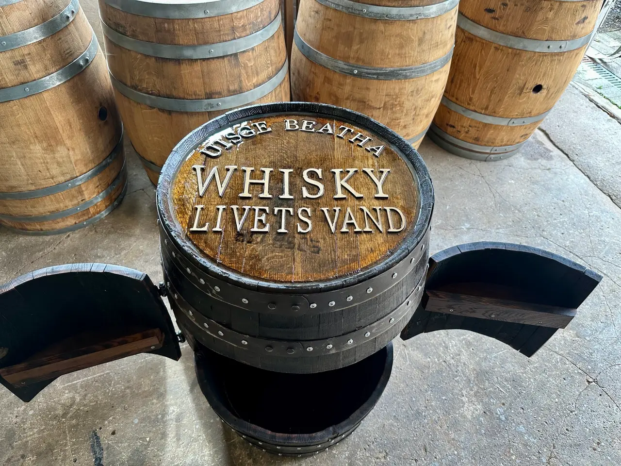 Billede 5 - Exklusivt Barskab – Original Skotsk Whiskytønde