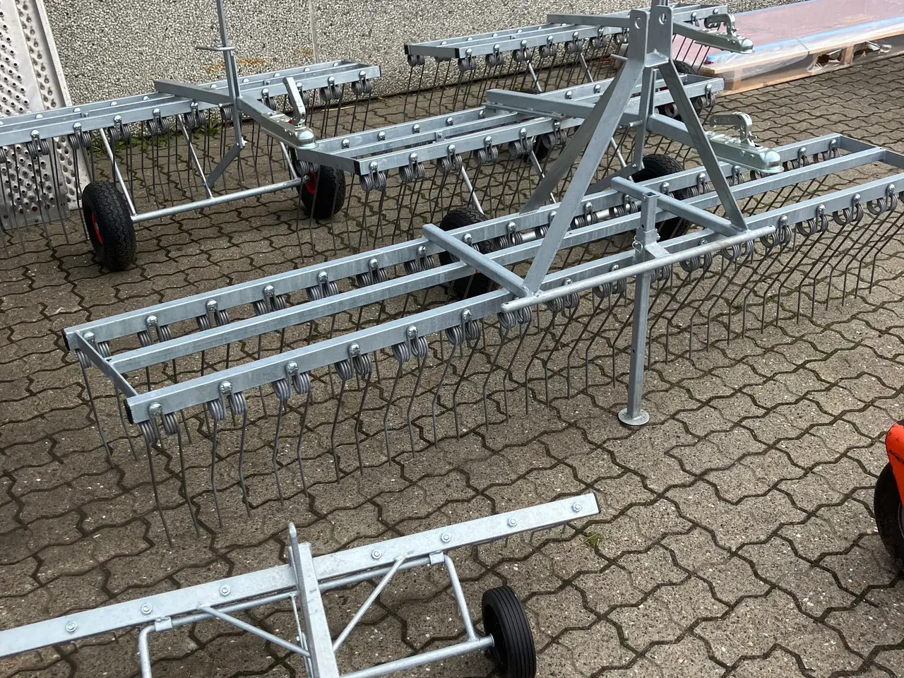 Billede 3 - Gårdspladsrive Galvaniseret.