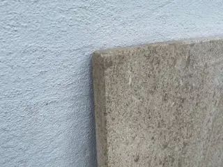 Travertin bundplade