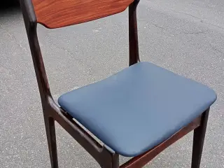 4 stk nypolstret Erik Buck spisebordsstole 