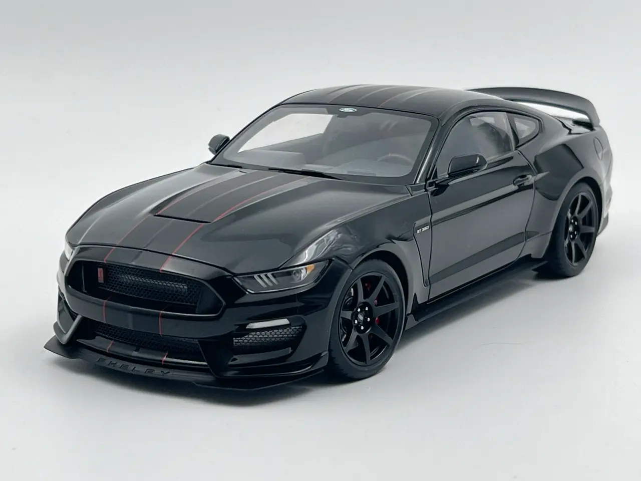 Billede 2 - 2019 Ford Shelby Mustang GT-350 R 1:18  