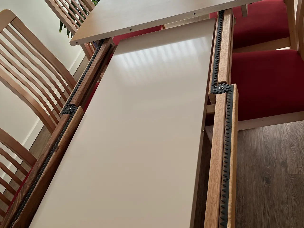Billede 7 - Spisebord m. 8 stole