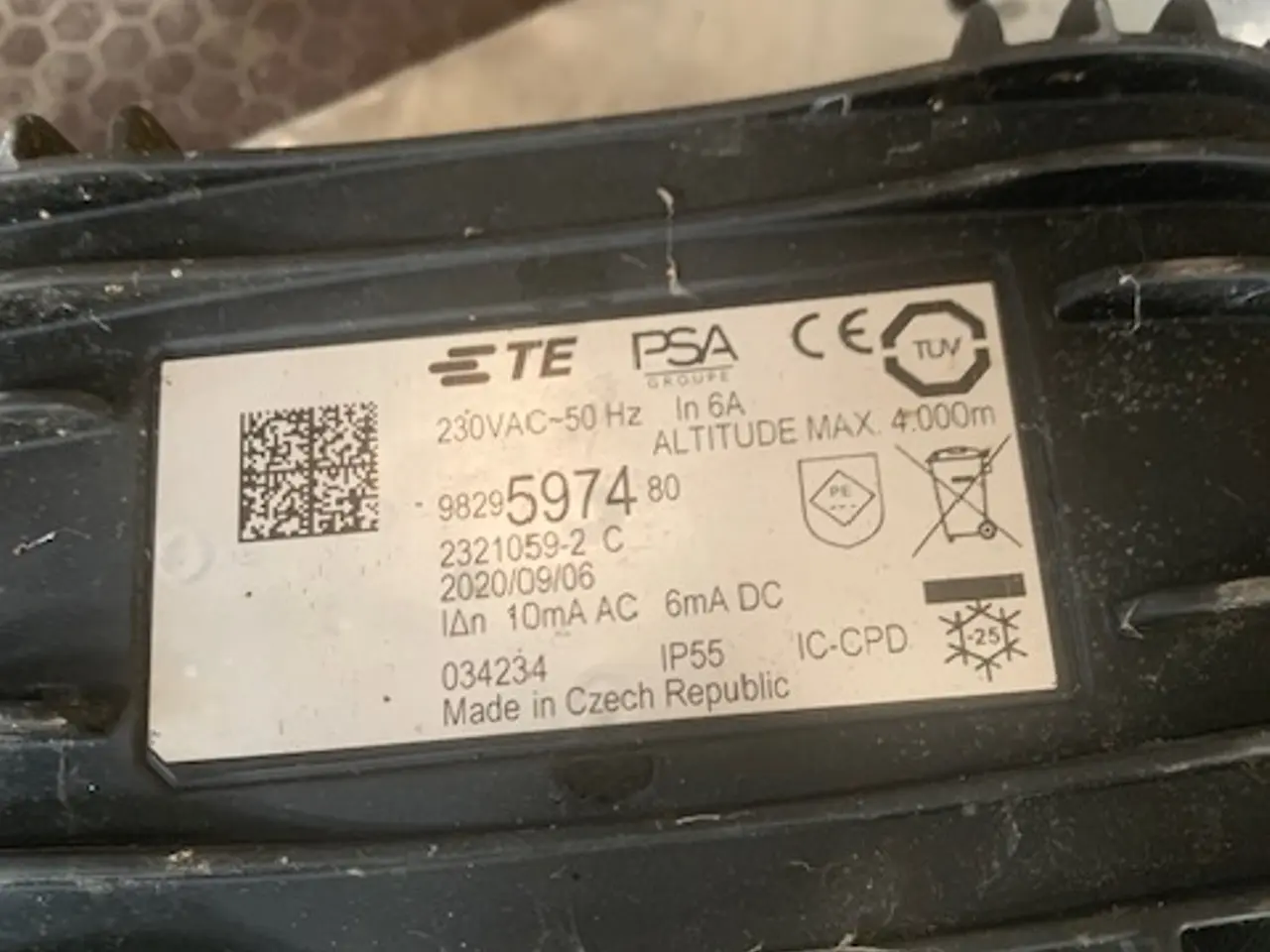 Billede 3 - Lader 9 kw. til hybridbil inc. ophæng