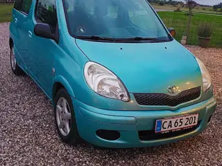 Velholdt driftsikker toyota familiebil!