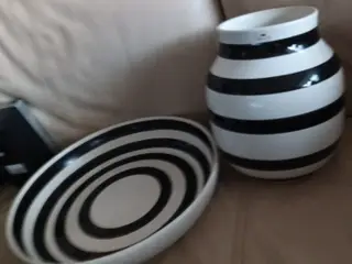 STOR KAHLER VASE & FAD