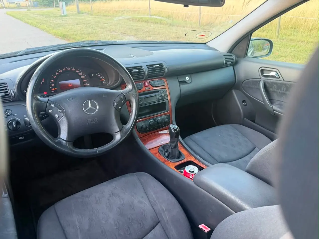 Billede 5 - C180 Benzin lav km 219.000 pæn og velholdt 