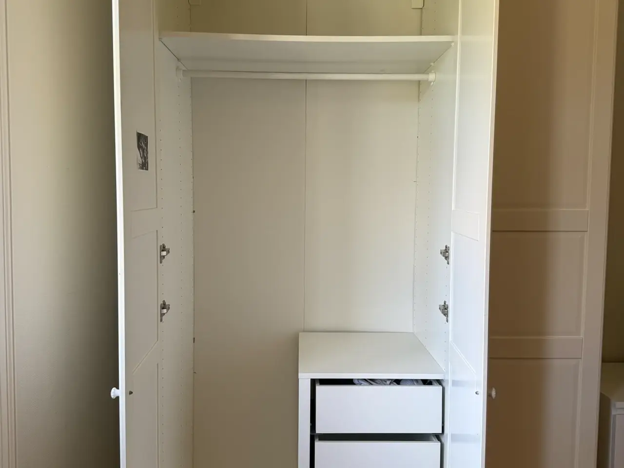 Billede 2 - IKEA PAX med TUSSELDAL låger