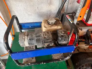 Generator benzin